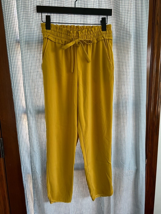 Zara Pants - Zara Mustard Drawstring Paperbag Waist Track Pants